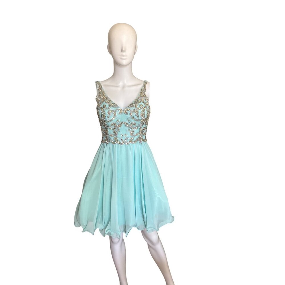 Dancing Queen USA Women's Beaded Formal Dress Size Small